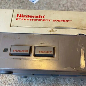 Vintage Nintendo Entertainment System Made In Japan 1985